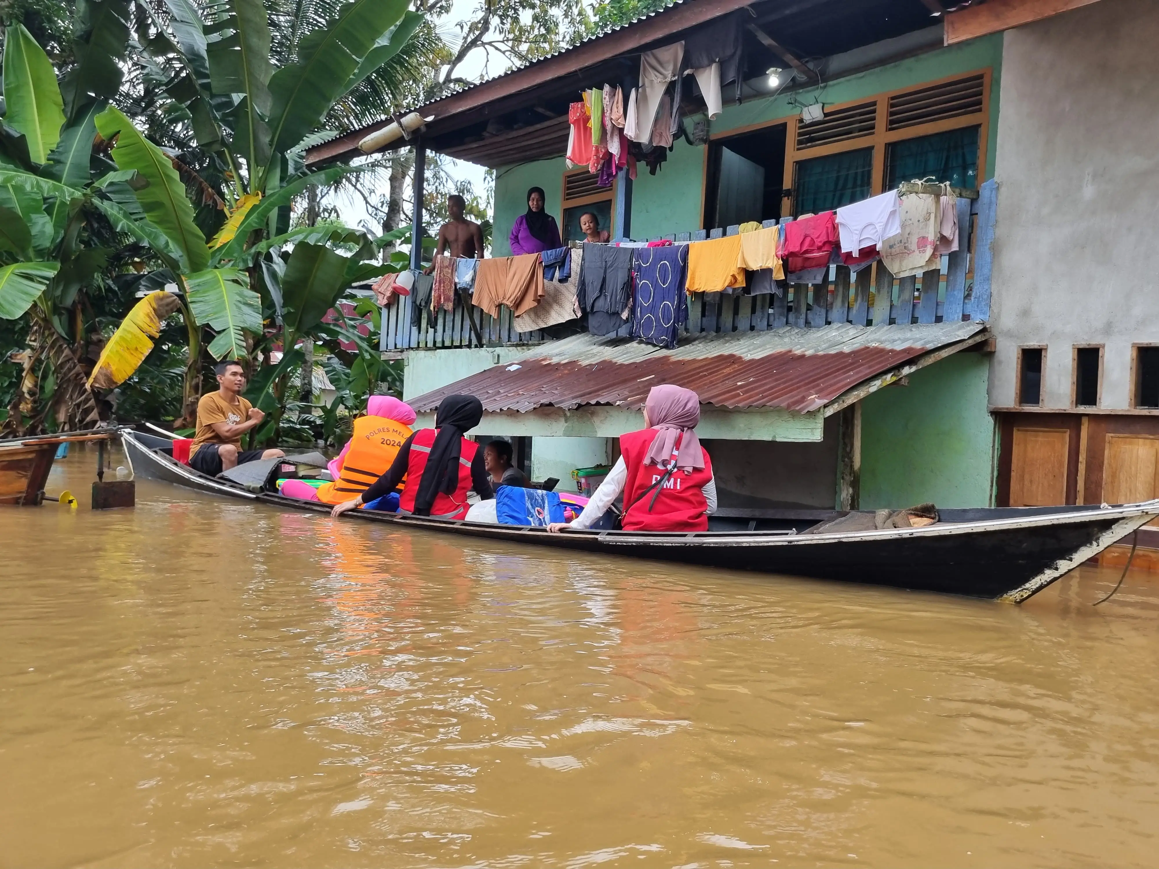 Empat Kecamatan Terendam Banjir Di Kabupaten Melawi, Kalimantan Barat